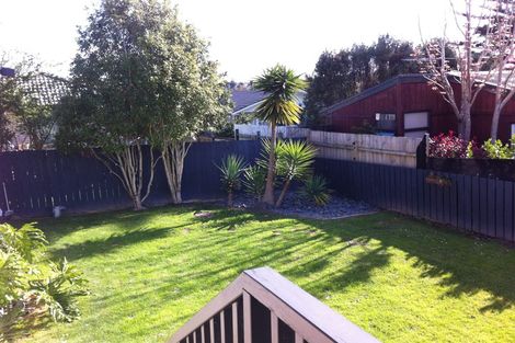 Photo of property in 61a Farquhar Road, Glendene, Auckland, 0602