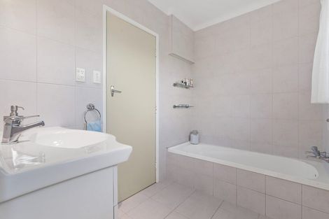 Photo of property in 55 Coalmine Road, Opaheke, Papakura, 2584