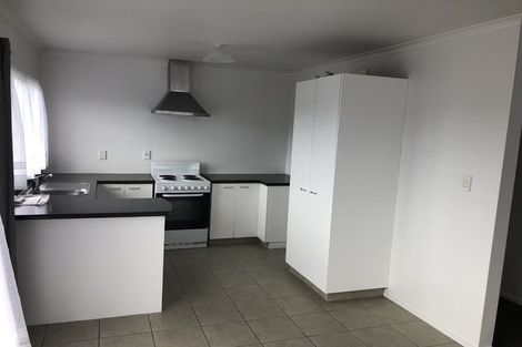 Photo of property in 12a Midgley Road, West Harbour, Auckland, 0618