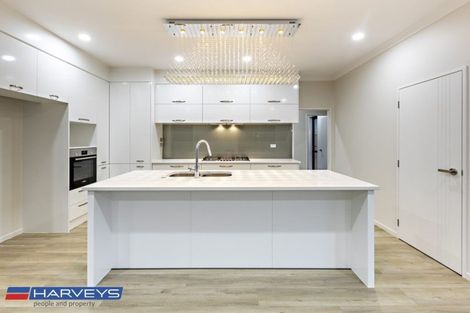 Photo of property in 4 Rauaruhe Road, Karaka, Papakura, 2113