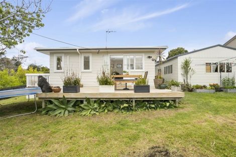 Photo of property in 31 Sunnyside Road, Sunnyvale, Auckland, 0612