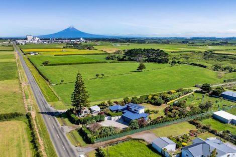 Photo of property in 475 Manawapou Road, Hawera, 4672