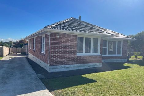 Photo of property in 36 Awaroa Road, Sunnyvale, Auckland, 0612