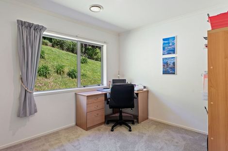 Photo of property in 48 Eucalyptus Way, Nikau Valley, Paraparaumu, 5032