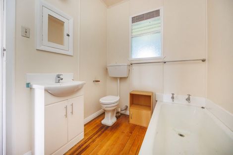 Photo of property in 14 Belvedere Crescent, Takaro, Palmerston North, 4412