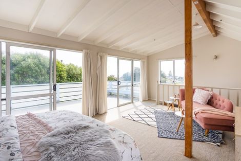 Photo of property in 47 William Street, Waikanae Beach, Waikanae, 5036