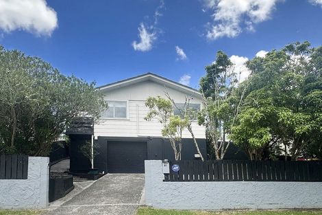 Photo of property in 61 Sunline Avenue, Massey, Auckland, 0614