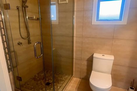 Photo of property in 15 Drayton Drive, Mount Pleasant, Christchurch, 8081