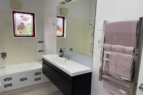 Photo of property in 4 Tui Grove, Paihia, 0200