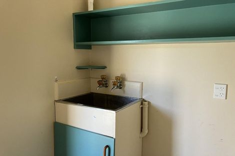 Photo of property in 8 Tahurangi Place, Spotswood, New Plymouth, 4310