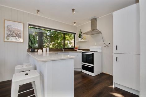 Photo of property in 2/47 Flaxdale Street, Birkdale, Auckland, 0626