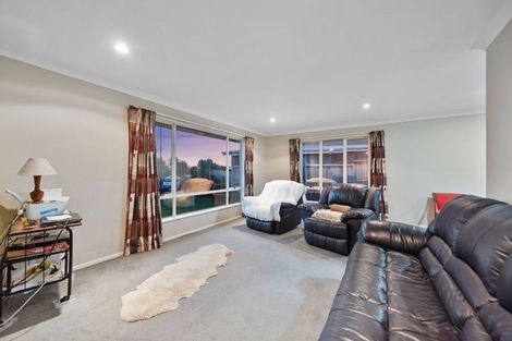 Photo of property in 22 Coleraine Drive, Rototuna, Hamilton, 3210