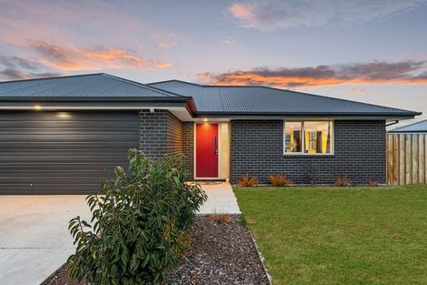 Photo of property in 34 Hilton Drive, Amberley, 7410