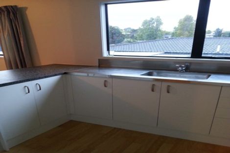 Photo of property in 2/15 Wilkie Place, Mount Wellington, Auckland, 1060