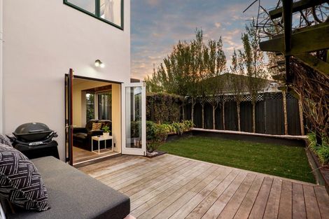 Photo of property in 114 Knowles Street, St Albans, Christchurch, 8052