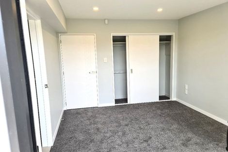 Photo of property in 2/28 Ludlow Terrace, Totara Vale, Auckland, 0627