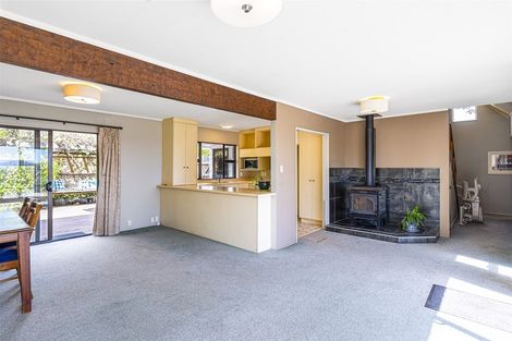 Photo of property in 50 Winara Avenue, Waikanae, 5036