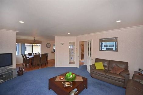 Photo of property in 71a Oceanview Road, Mount Maunganui, 3116