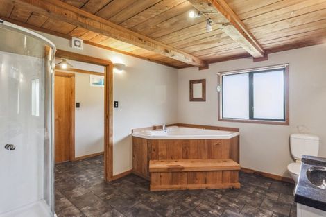 Photo of property in 232 Mangaone Road, Reikorangi, Waikanae, 5391