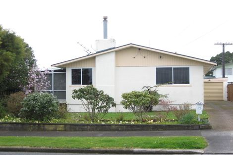 Photo of property in 15 Manu Crescent, Upper Vogeltown, New Plymouth, 4310
