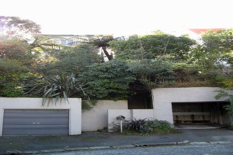 Photo of property in 14 Newcombe Crescent, Karori, Wellington, 6012