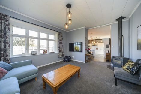 Photo of property in 46 Kingswood Street, Takaro, Palmerston North, 4412