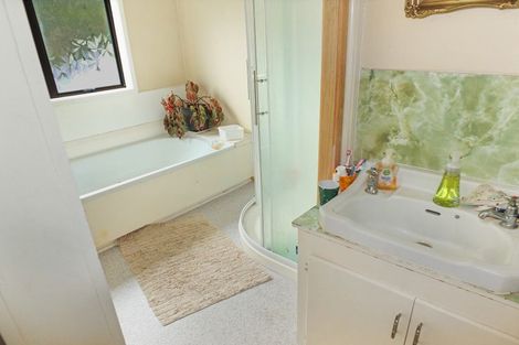 Photo of property in 9 Hennessy Street West, Foxton Beach, Foxton, 4815