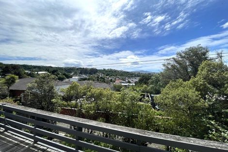 Photo of property in 82 Hazelhurst Pass, Caversham, Dunedin, 9012