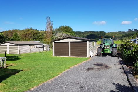 Photo of property in 133 Oakura Road, Oakura, Hikurangi, 0184