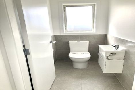 Photo of property in 30 Regis Park Drive, Pukekohe, 2120