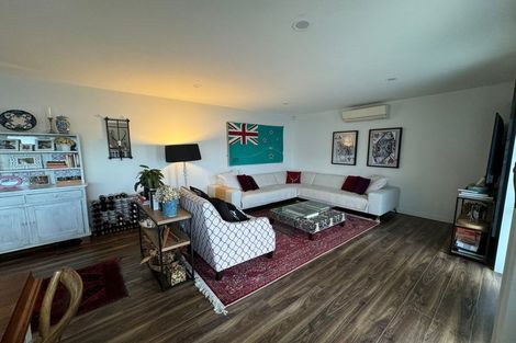 Photo of property in 133m Connell Street, Blockhouse Bay, Auckland, 0600