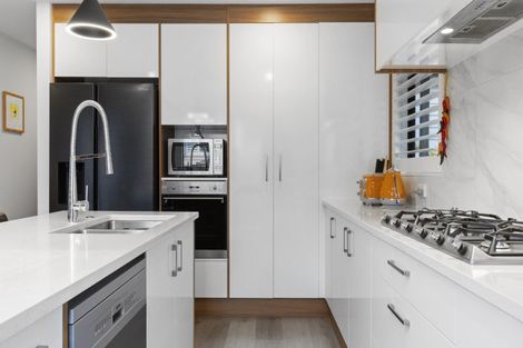 Photo of property in 4 Brownlee Place, Pukekohe, 2120