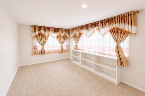 Photo of property in 51 Kerrykeel Drive, Flat Bush, Auckland, 2019
