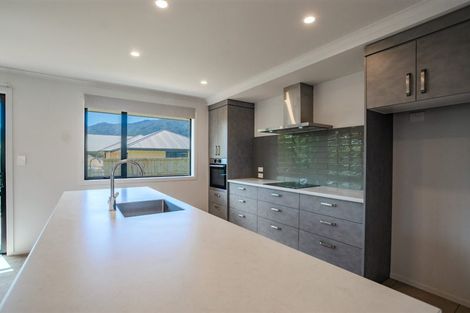 Photo of property in 40 Golden Shore Place, Coromandel, 3506