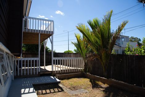 Photo of property in 3/188 Onewa Road, Birkenhead, Auckland, 0626