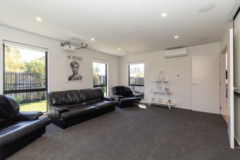 Photo of property in 10 Emma Street, Marshland, Christchurch, 8083