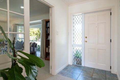 Photo of property in 2 Woodford Heights, Havelock North, 4130