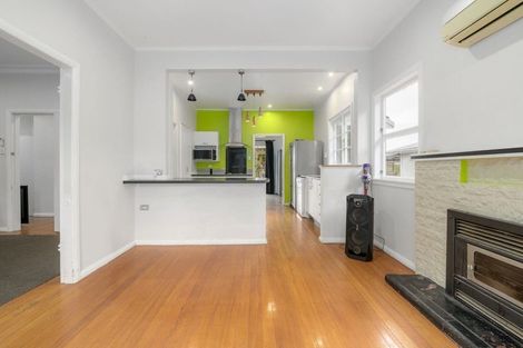 Photo of property in 36 Forest Lake Road, Forest Lake, Hamilton, 3200