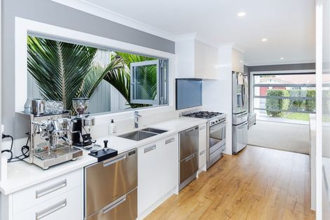 Photo of property in 54 Chedworth Avenue, Chedworth, Hamilton, 3210