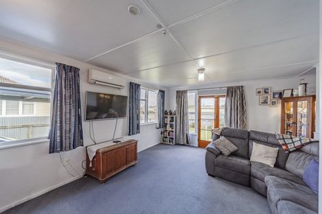 Photo of property in 2b Mackie Street, Waipukurau, 4200