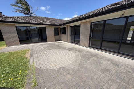 Photo of property in 10 Amapur Place, Flat Bush, Auckland, 2019
