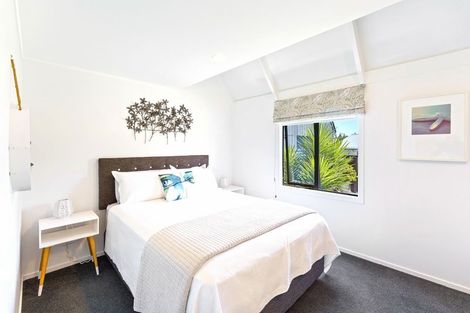 Photo of property in 29 Eruini Street, Waikanae Beach, Waikanae, 5036