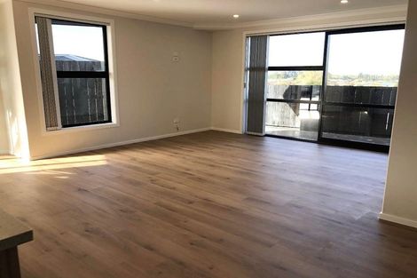 Photo of property in 42 Pragma Rise, Rototuna North, Hamilton, 3210