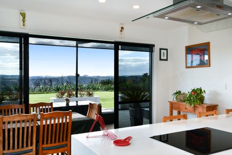 Photo of property in 911 Old North Road, Waimauku, 0882