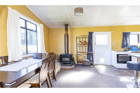 Photo of property in 4 Queen Street, Pareora, 7912