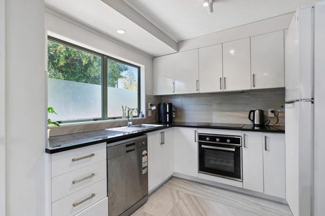 Photo of property in 2/4 Gibraltar Street, Howick, Auckland, 2014