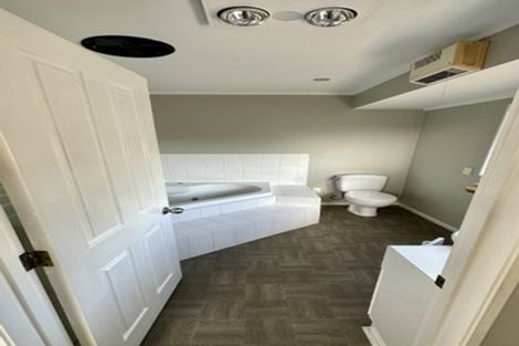 Photo of property in 3 Jim Rhind Place, Pahurehure, Papakura, 2113