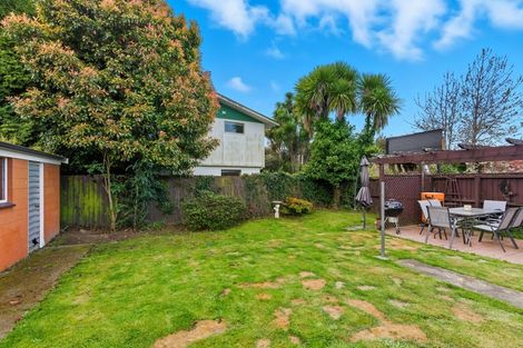 Photo of property in 12 Harkness Place, Avonhead, Christchurch, 8042