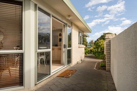 Photo of property in 13a Oceanbeach Road, Mount Maunganui, 3116