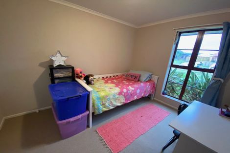 Photo of property in 49 Branigan Parade, Kelvin Grove, Palmerston North, 4414